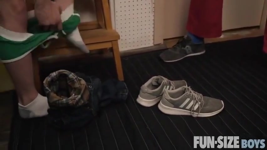 Immense Ryan Fucks Austin Lock Bare