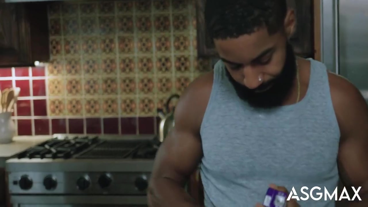 Stepbrothers Secret - Muscle Hunk Finds Stepbros Dirty Diary