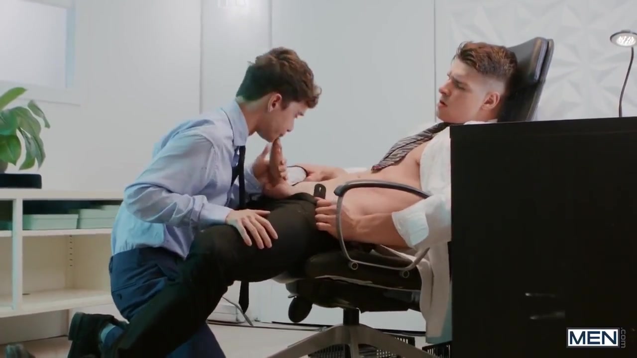 Red-hot Office Pulverize - Malik D And Sam L