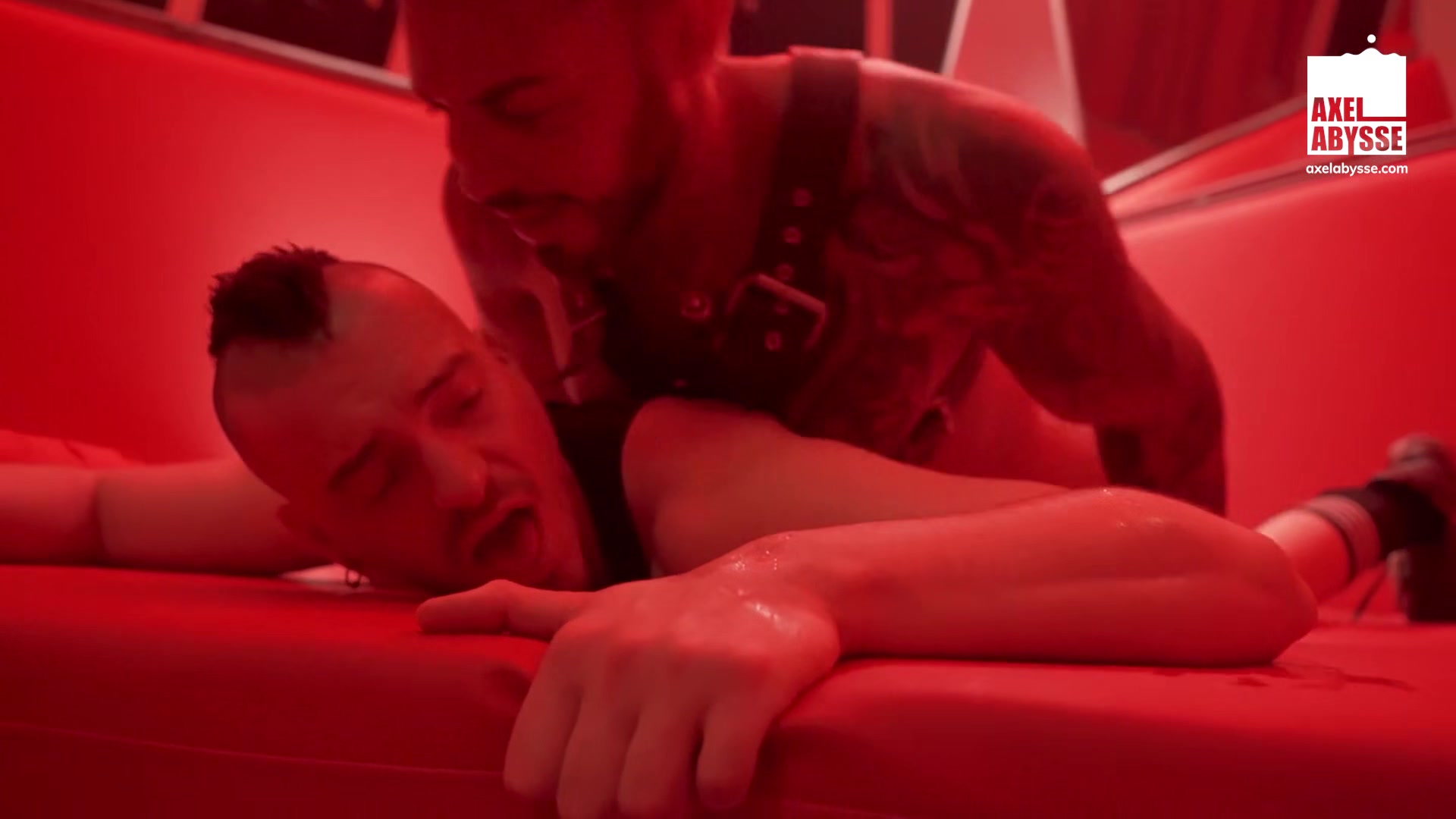 Muscular Top Viktor Destroys Axel Abysse's Hole