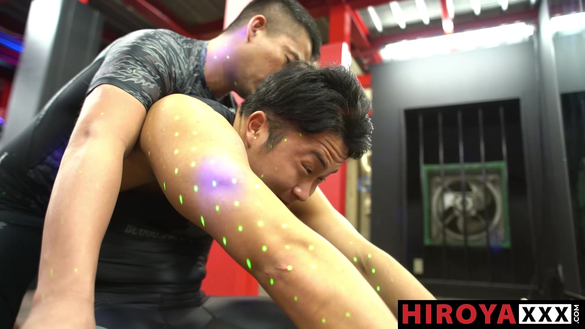 Fit Hiroya Gives Kosuke A Deep Fuck During Work Out Session