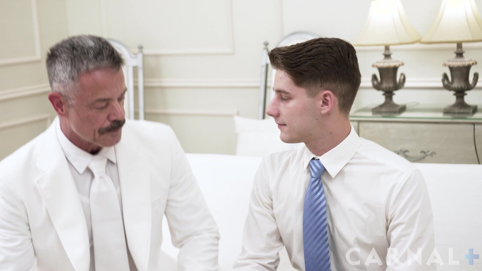 MasonicBoys - Hunky suited silver fox Reece Scott barebacks cute twink