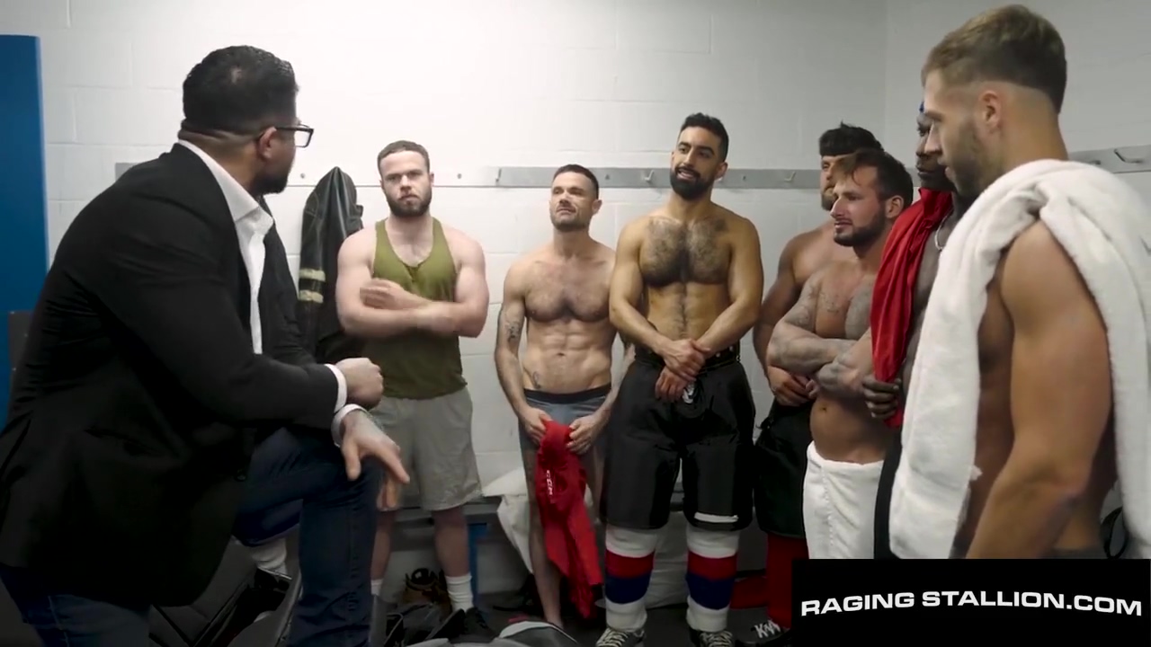 Hunks Bushy Cock Devoured Before Big Raw Spit-roast With Teammates