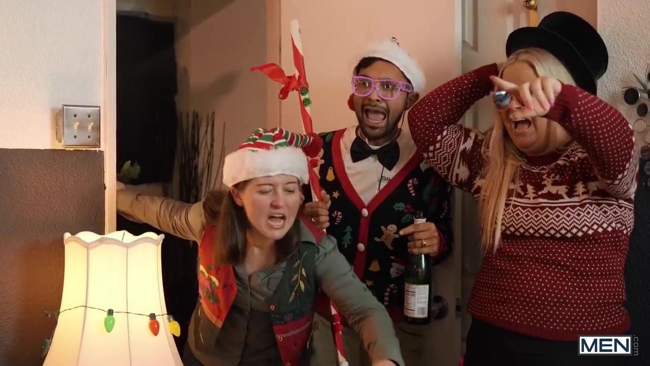 Dudes - Jism Observe Us Turn Xmas Soiree Into An Xxxmas Soiree - Chris Damned, Cody Seiya, Felix Fox