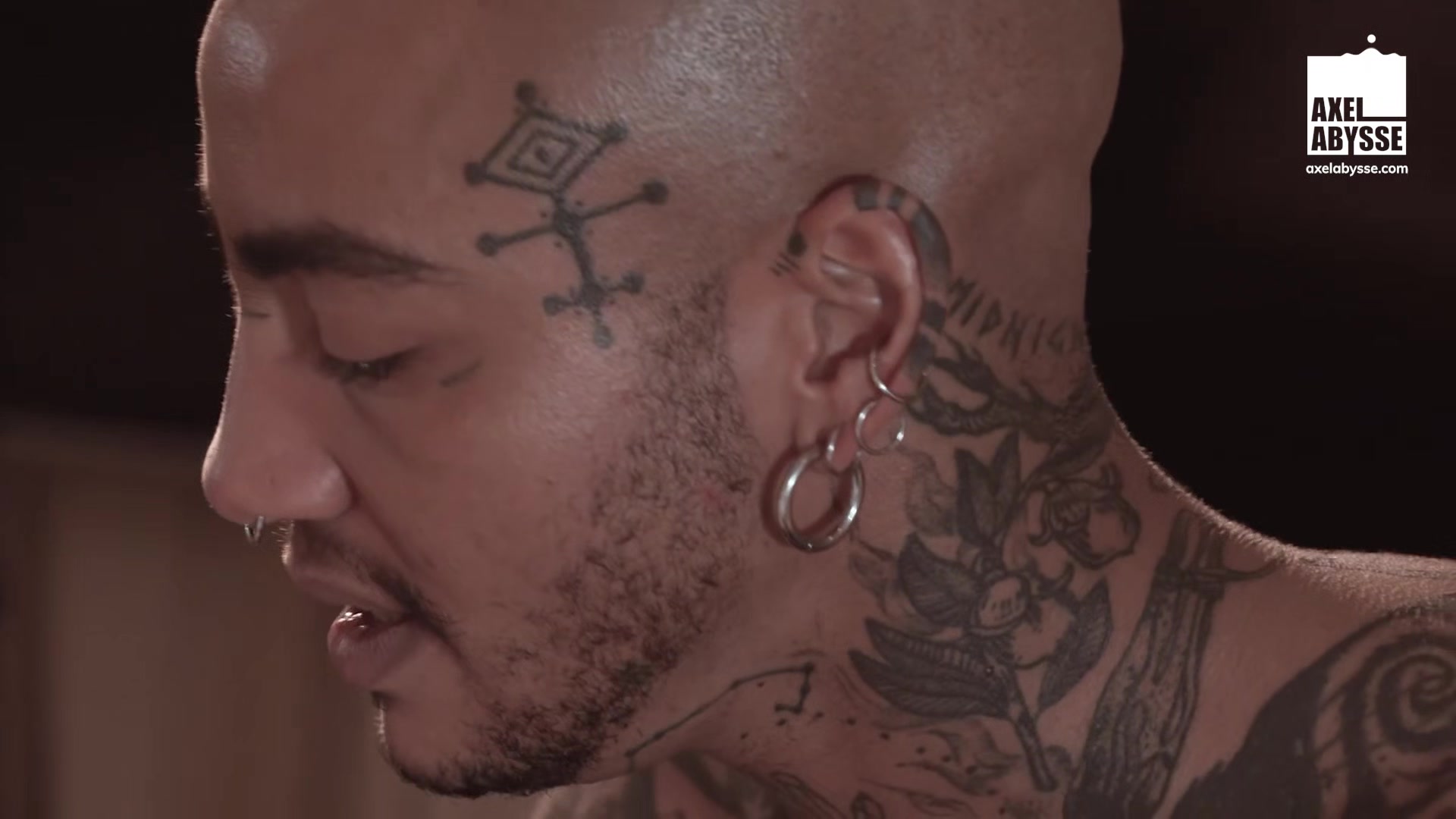 Axel Abysse's Hole Takes In Jamal Elbow On POV Fisting