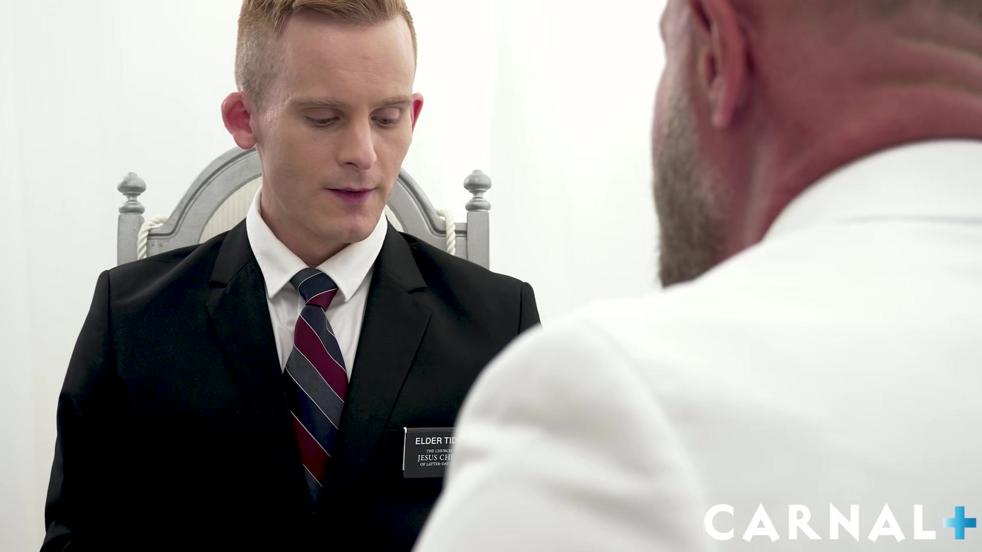 MasonicBoys - Hot suited polar bear seduces innocent twink Dylan Tides
