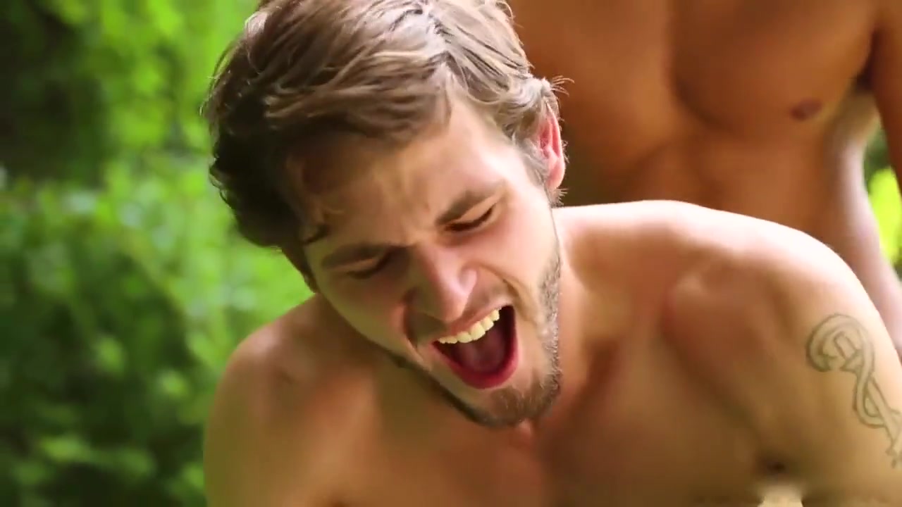 Seth Santoro Fucks Duncan Black Outdoors