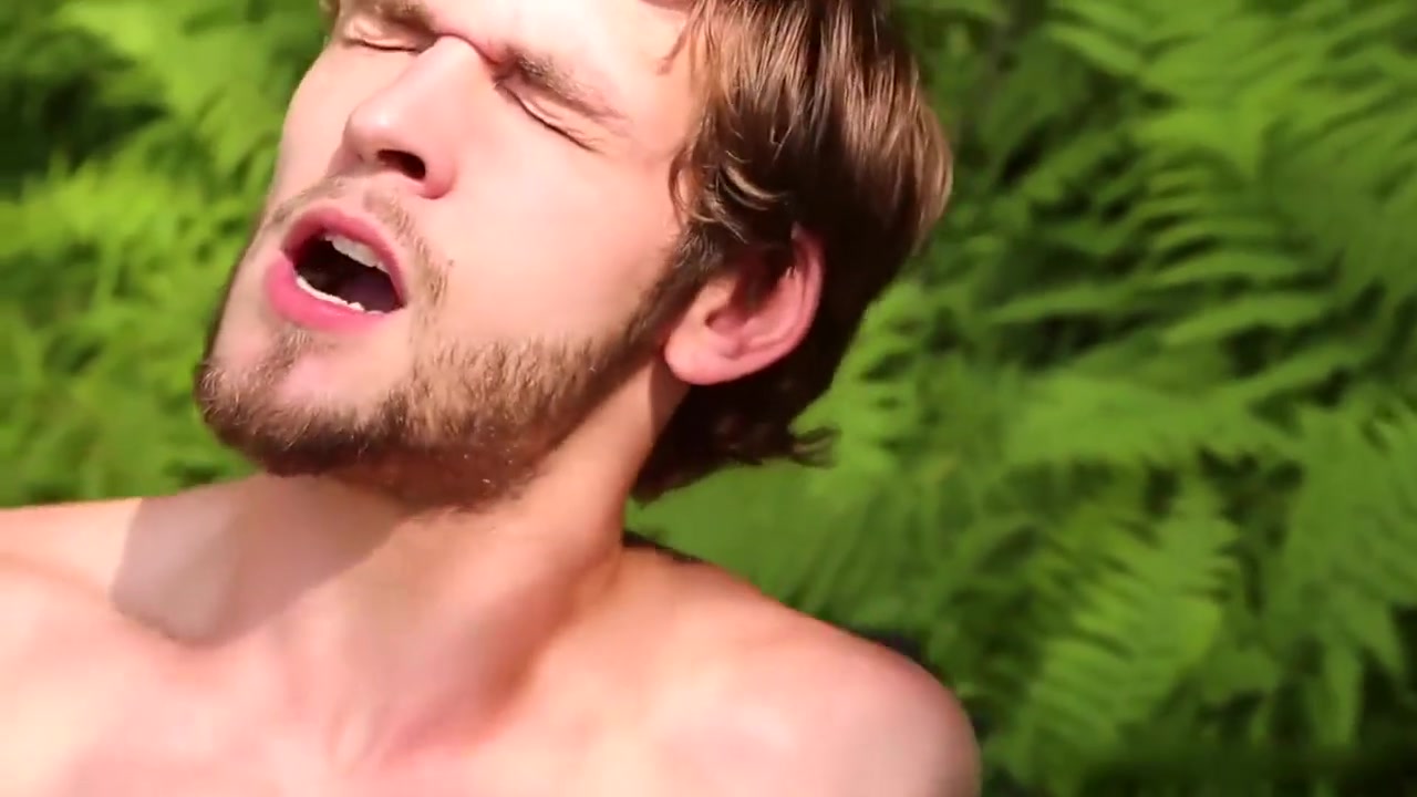 Seth Santoro Fucks Duncan Black Outdoors
