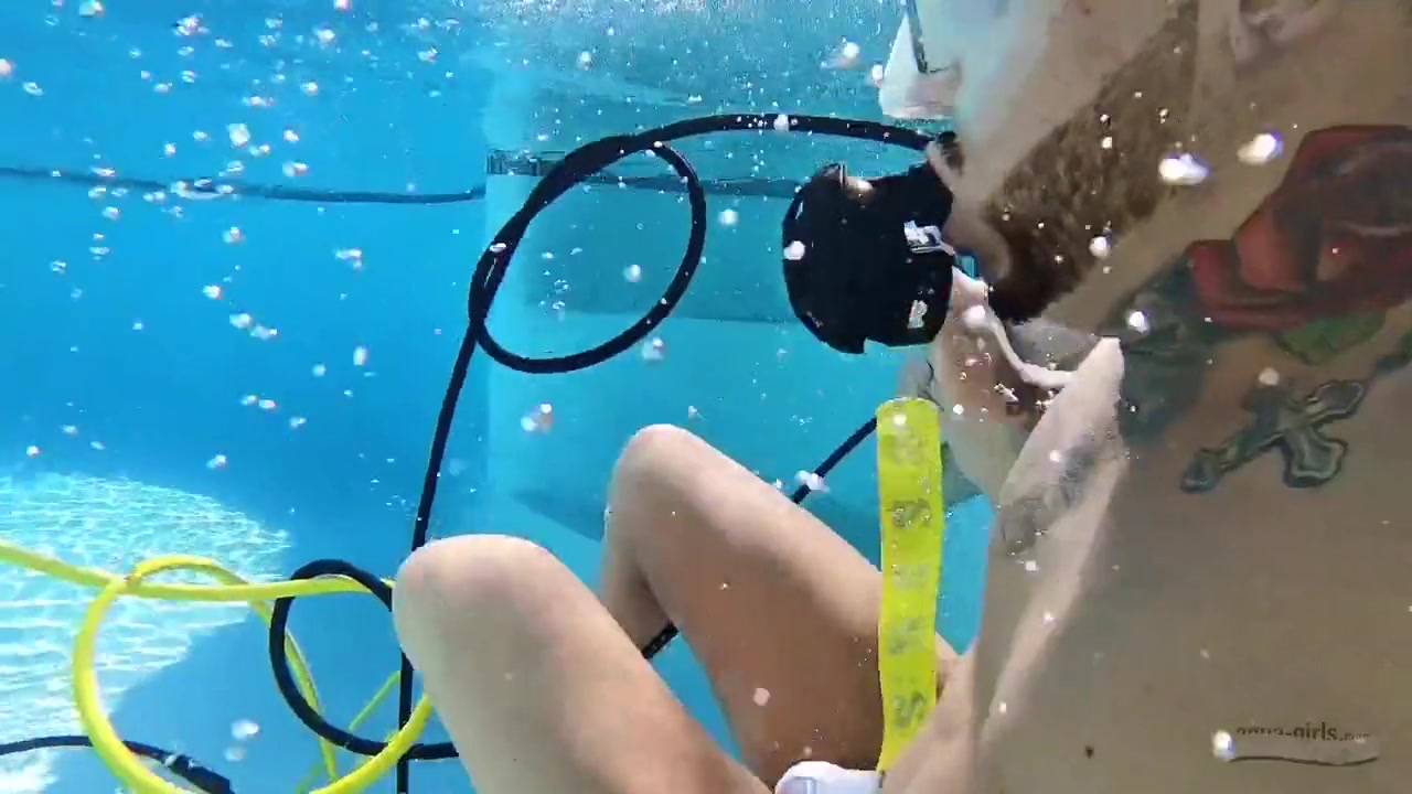 Underwater Threesome