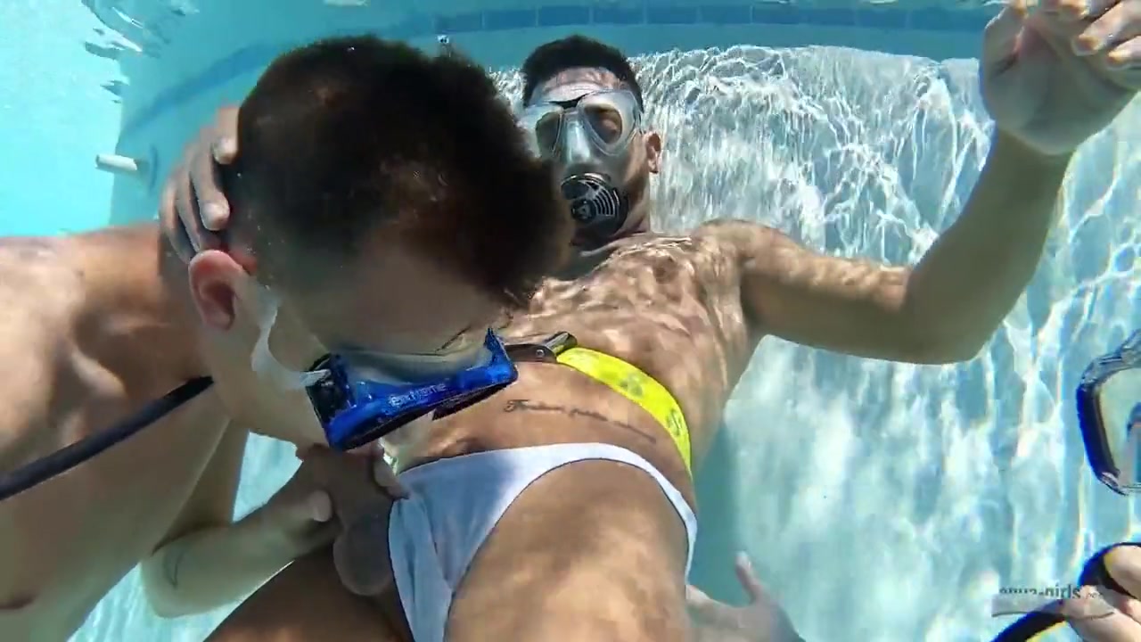 Underwater Threesome
