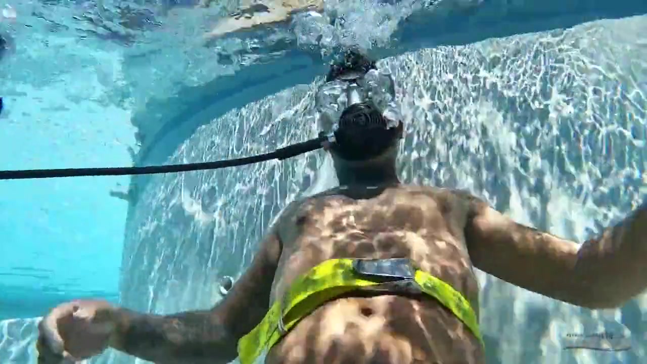 Underwater Threesome