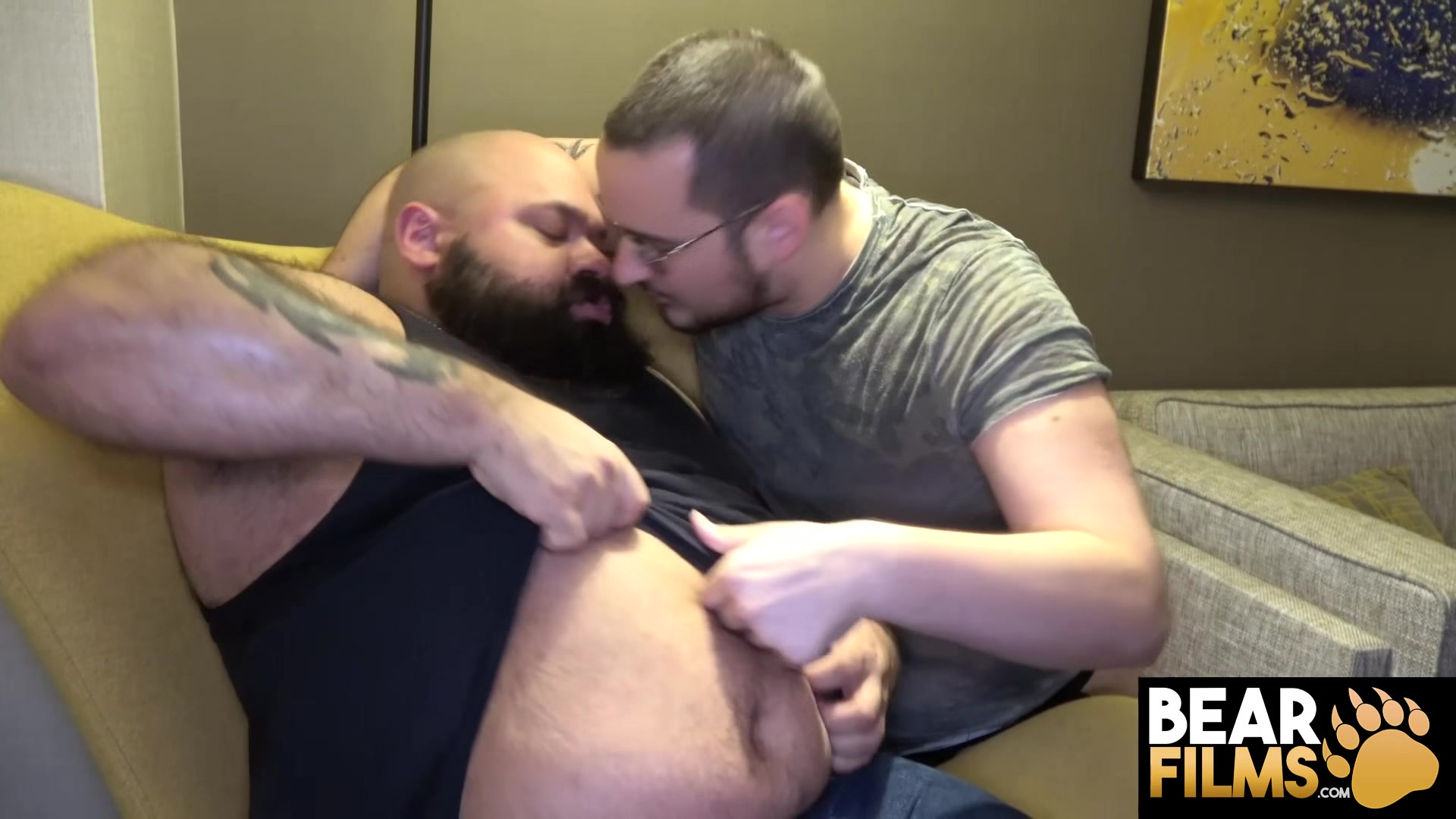BEARFILMS Fret Rosewood And Texas Hound Engages Bareback Session