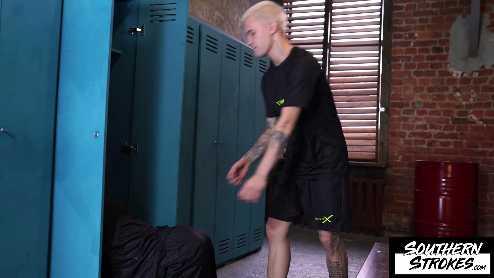 SOUTHERNSTROKES Karol Gajda And Max Gen Having Locker Room Sex