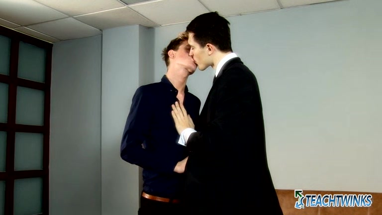 TeachTwinks: Lucas Davidson Devours Reece Ryders Cock Then Fills His Hole And Blasts A Load