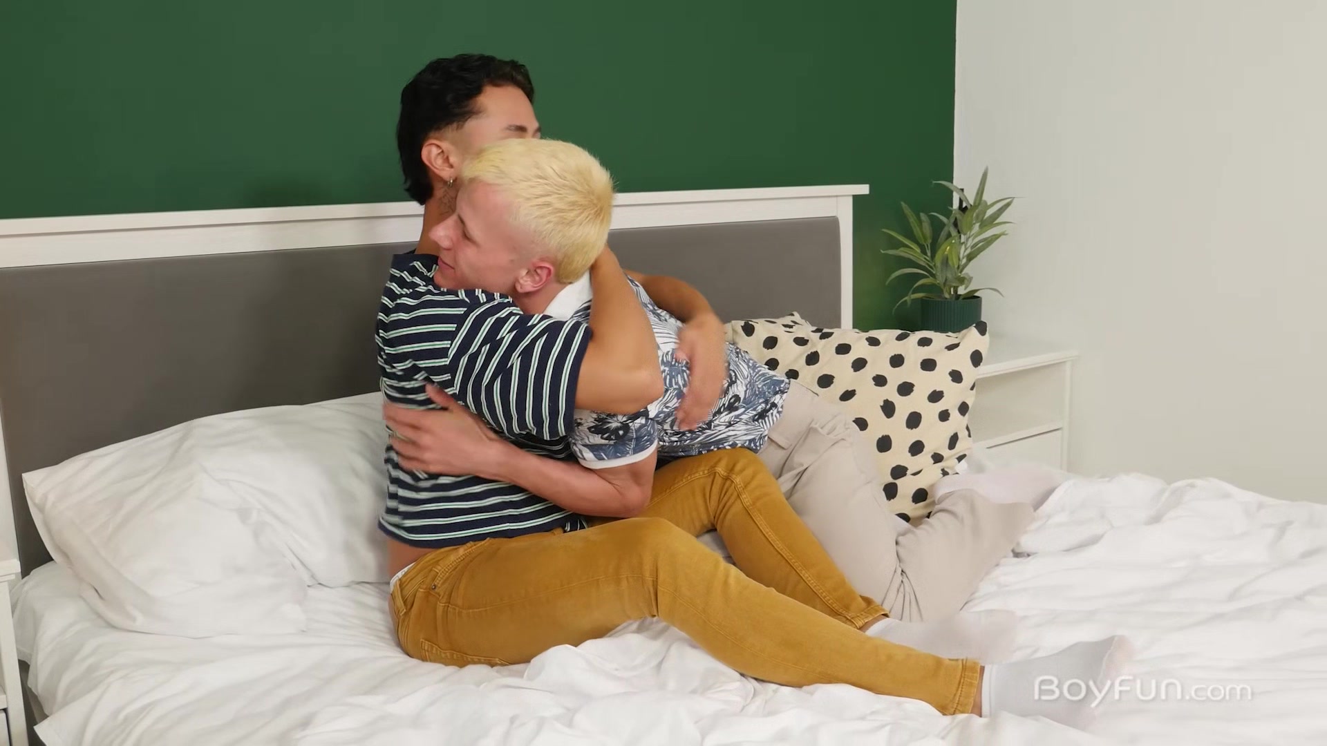 Archi Gold + Paul Young - BoyFun