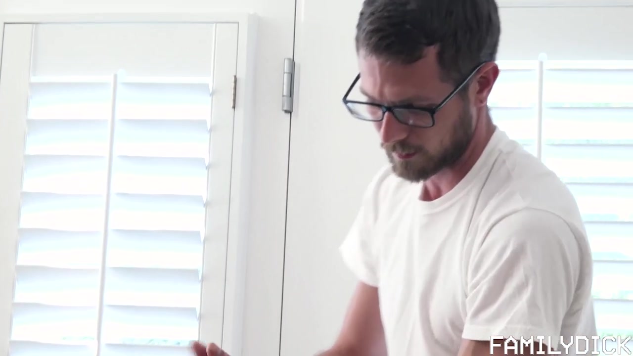 Massage From His Stepuncle's Friend - FamilyDick