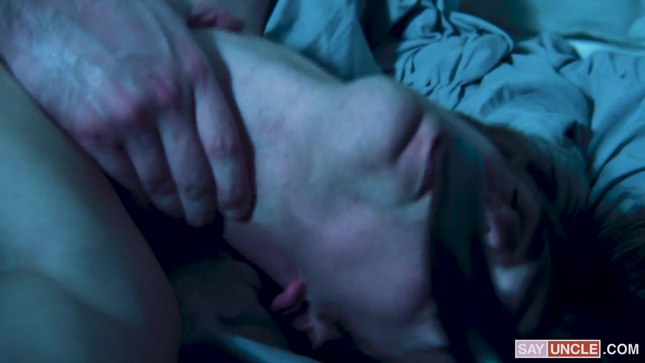 Stranger Twinks: Chapter One - TwinkTrade