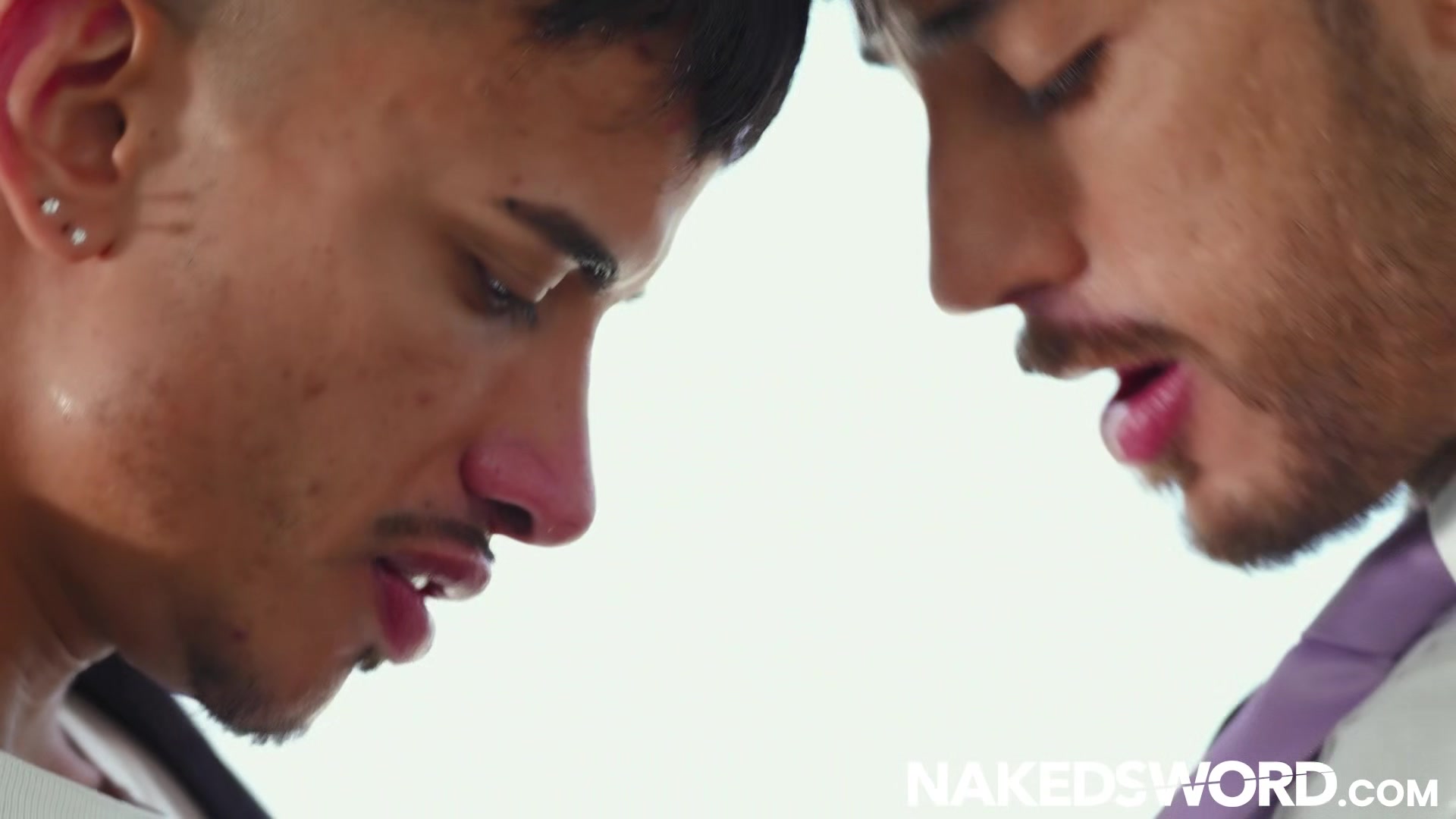 NAKEDSWORD Hot Bottom Markin Wolf Cant Resist From Randhy Junior Big Dick