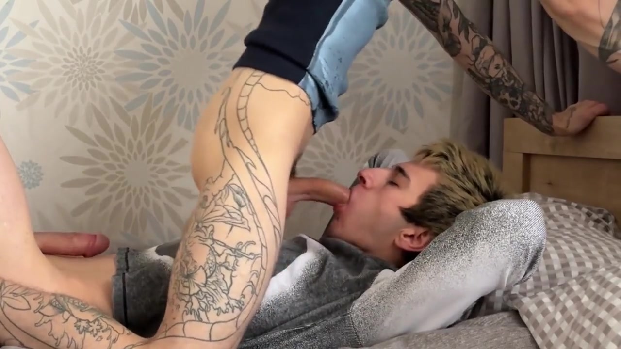 I Eat The Studs Rump While He Plays On The Smartphone And Then Boink His Taut Caboose And Make Him Jizz