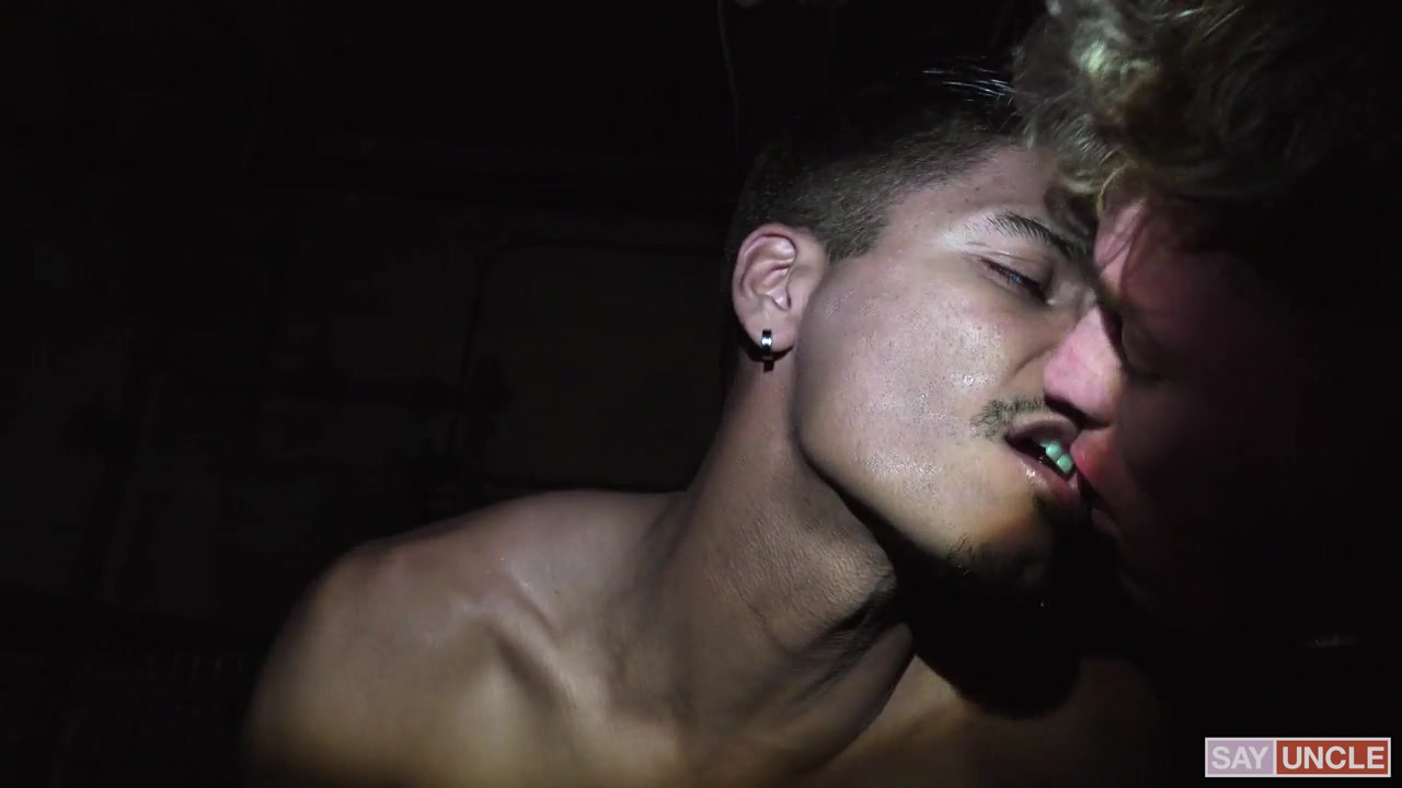 Five Big Cocks and One House Had Him Begging to Go Back - PigBottoms