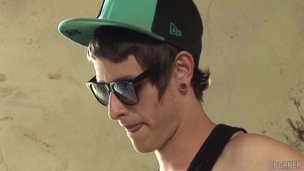 Dominant Guy Taking Over A Submissive Twink