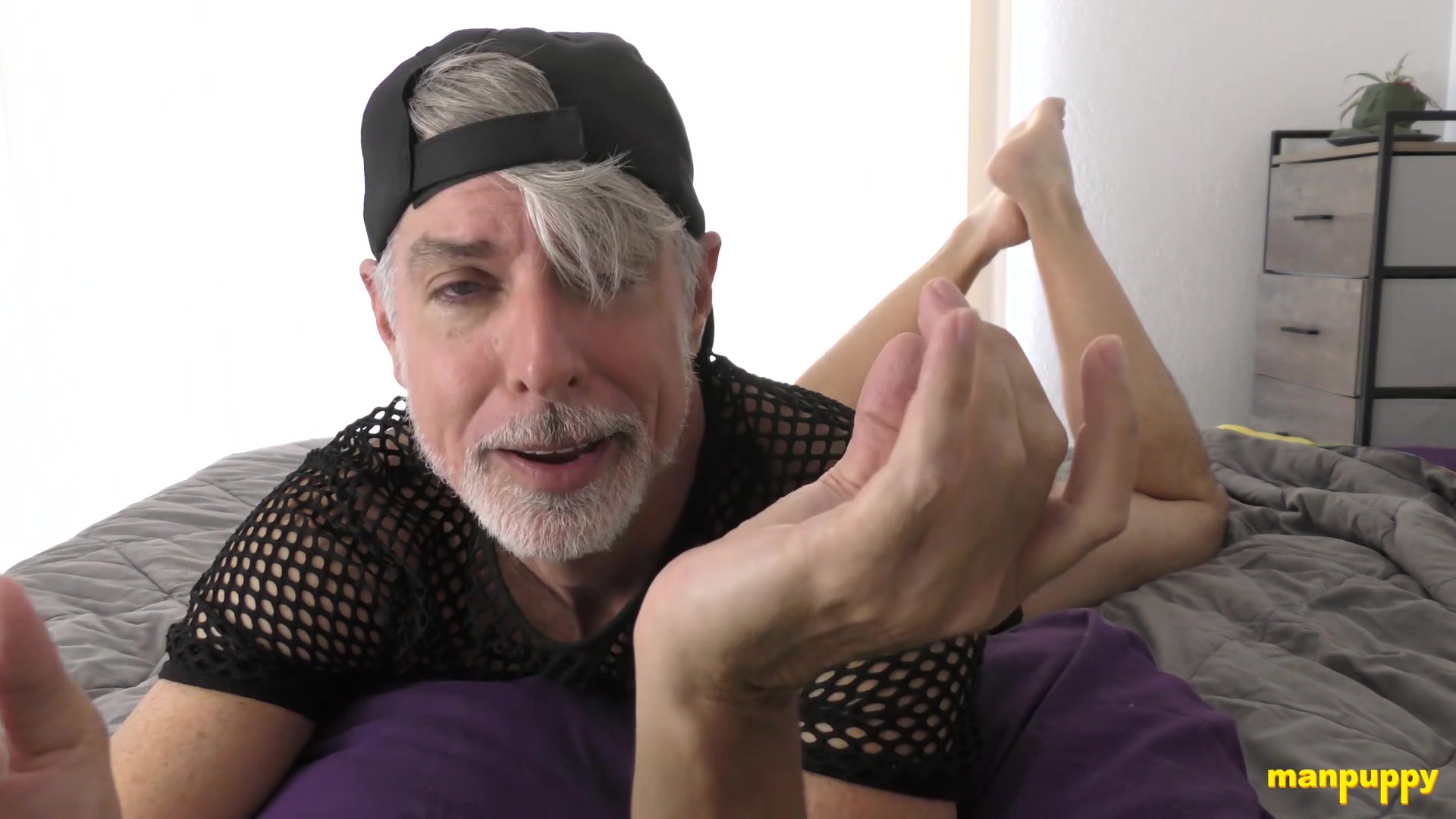 ManPuppy: Horny DILF Richard Lennox Anal Prep Behind the Scenes