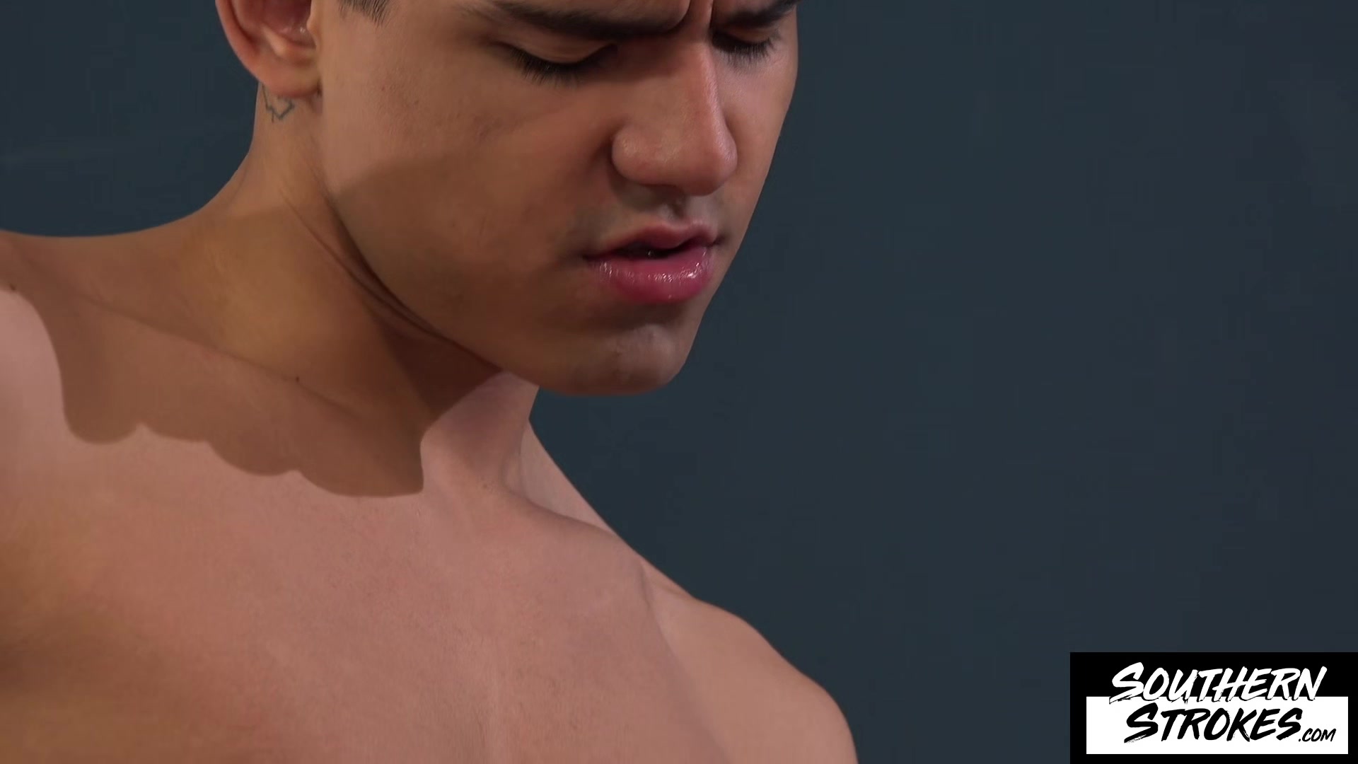 SOUTHERNSTROKES Hung Julian Mendes Satisfies Julian Mendes Sexual Desires