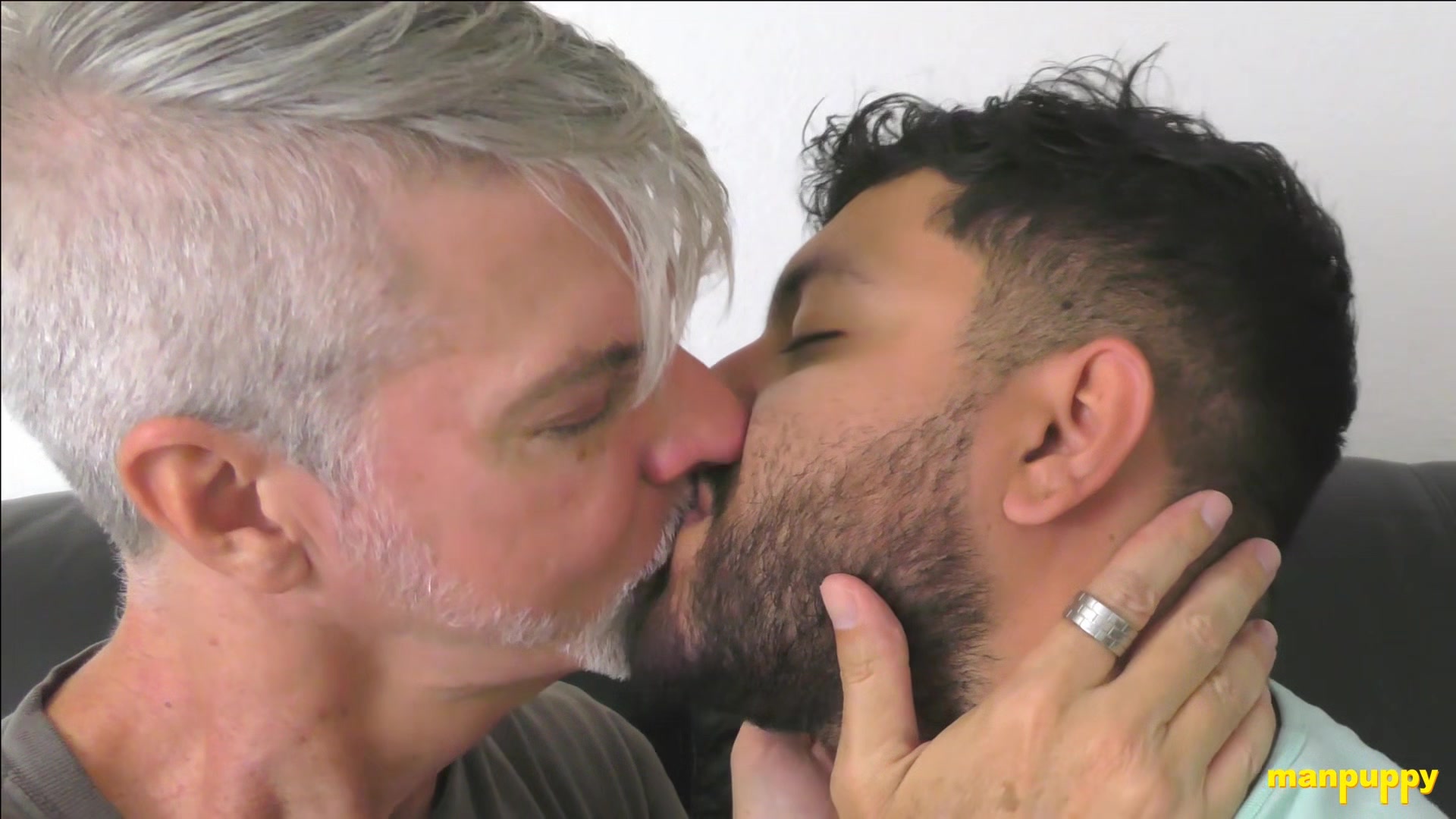 ManPuppy: Demetri Silver Visits Richard Lennox For A Tender To Badass Deep Kissing