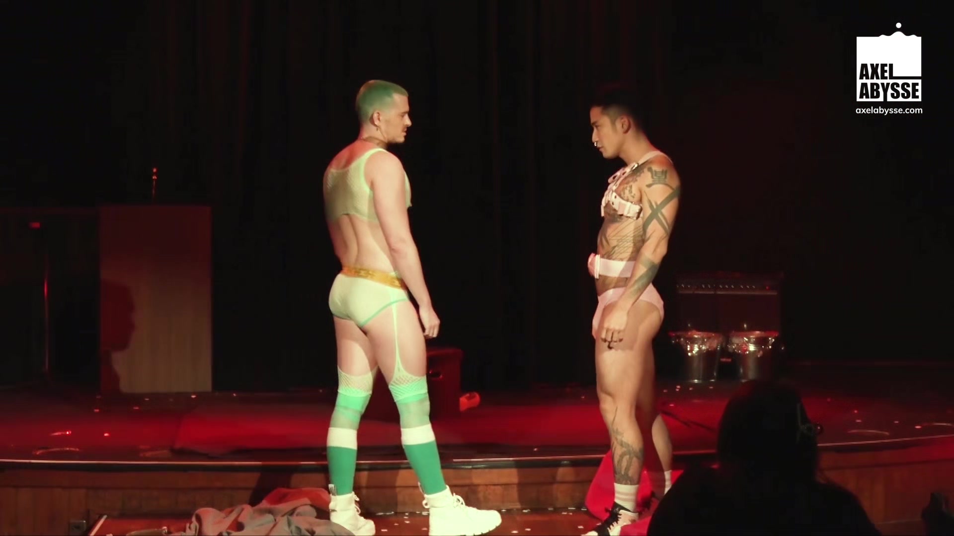 Axel Abysse And Yoshi Kawasaki Demostrate Their Fisting Skills