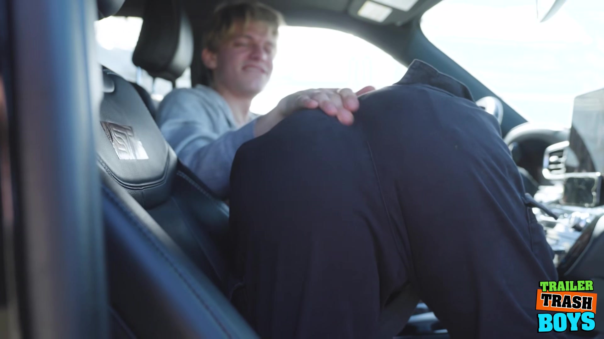 TRAILERTRASHBOYS Blond Leo Louis Licks Enzo Muller Tight Ass