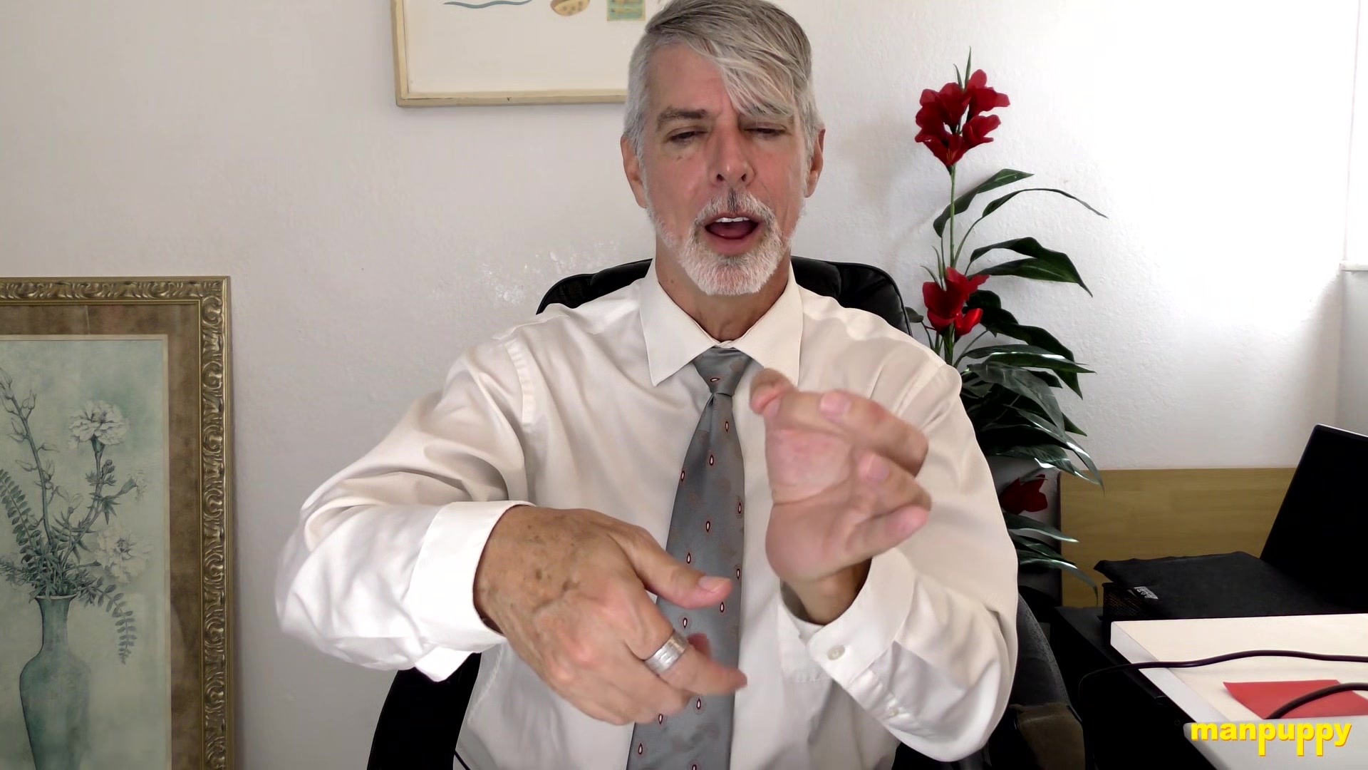 ManPuppy: Psychiatrist Richard Lennox Teaches Virgin To Cum In Office Session