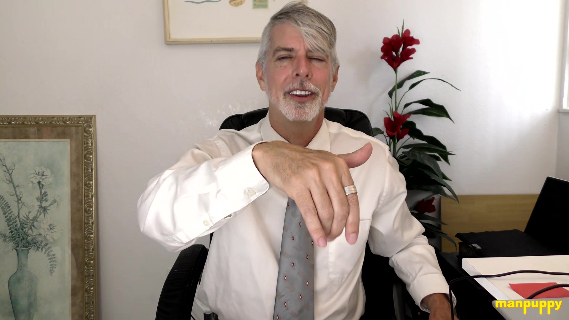 ManPuppy: Psychiatrist Richard Lennox Teaches Virgin To Cum In Office Session