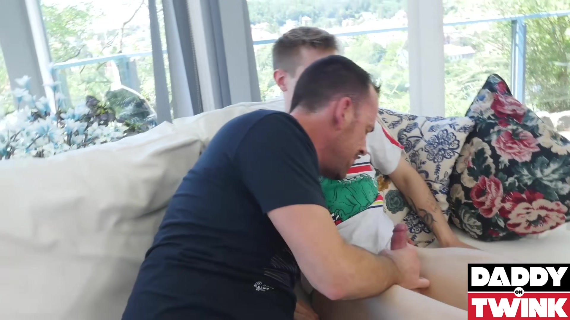 DADDYONTWINK Horny Dave London Fucks Evan Novak Twink Hole