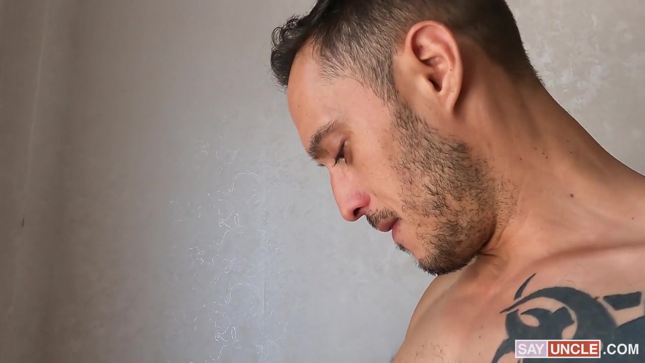 You Don’t Need Your Girlfriend - LatinLeche