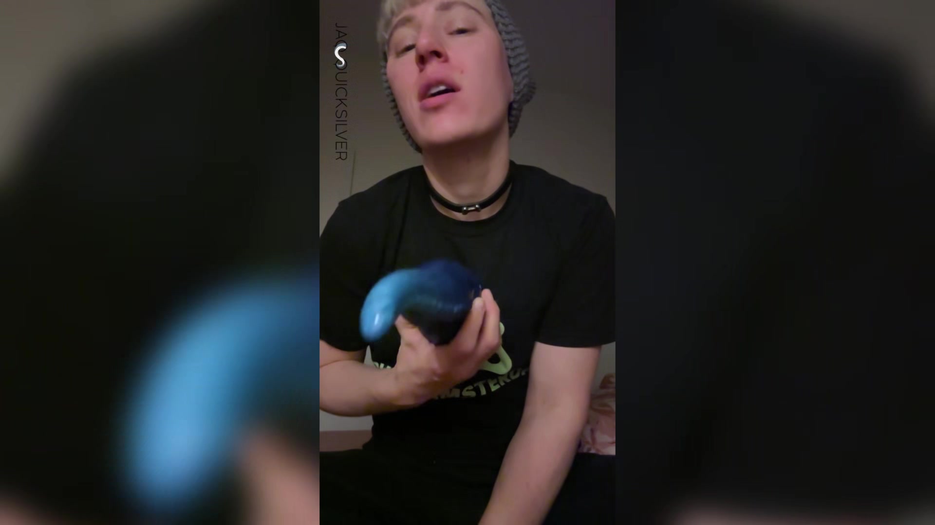 Seaside Lust - fantasy toy in pussy makes FtM cum for 30 seconds!