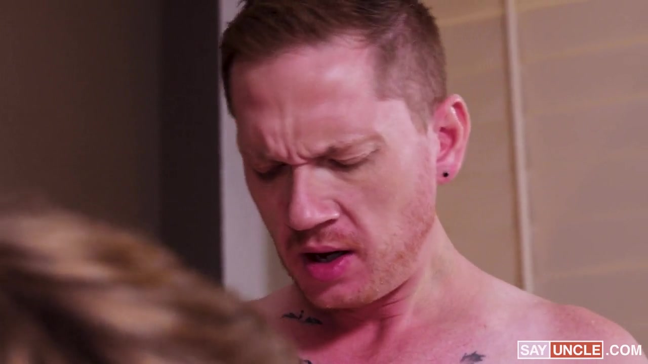 I’ll Cheer You up With Cock - FamilyDick