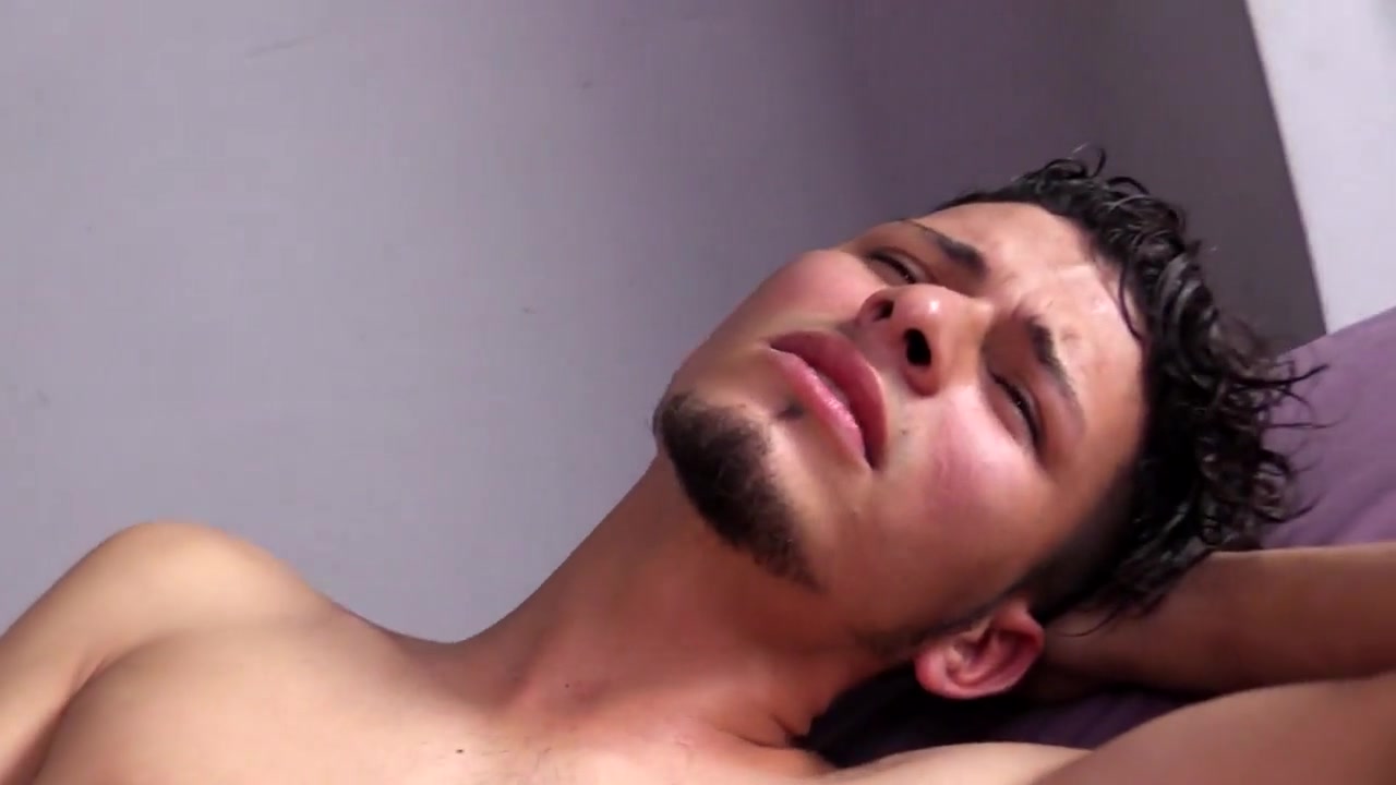 A Giant Dildo To Open up His Hole - SayUncle