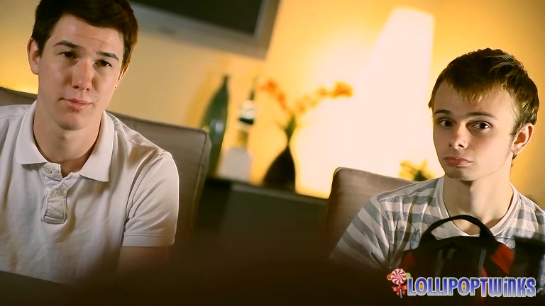 LollipopTwinks: Dustin Hawthorne And Skylar Prince Film Steamy Bedroom Sex Audition