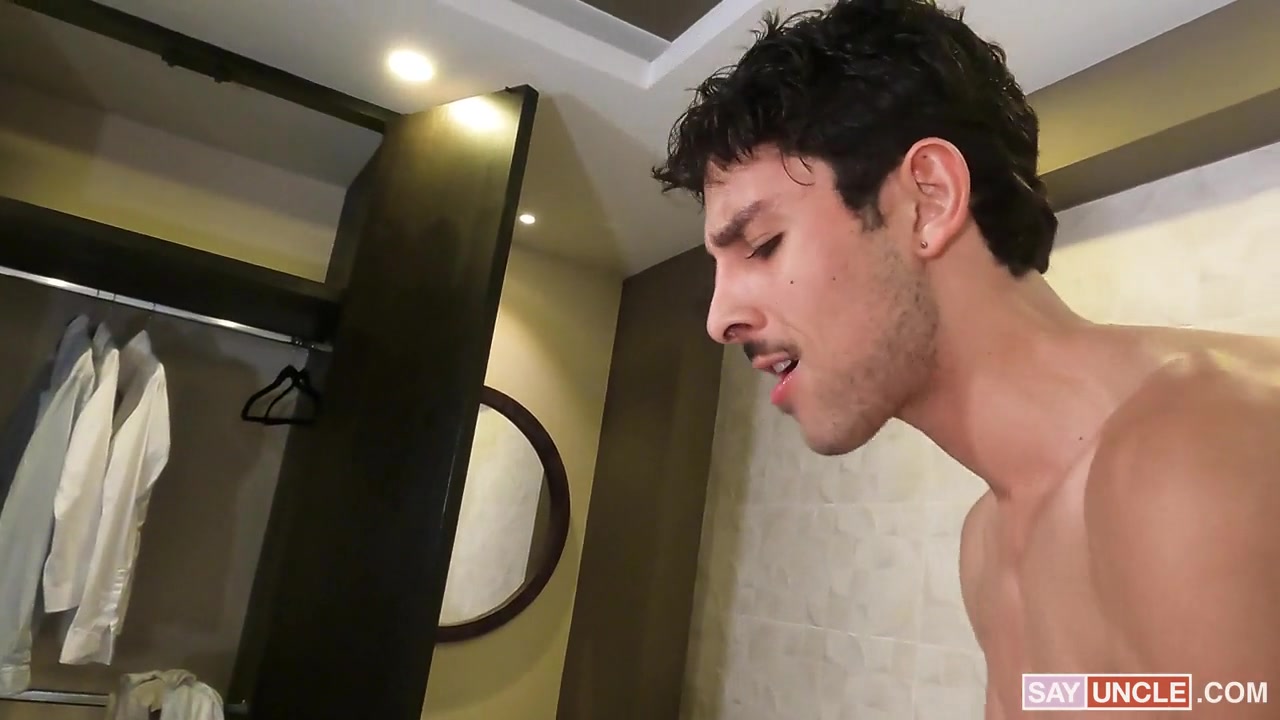 My Fucking Roommate - LatinLeche