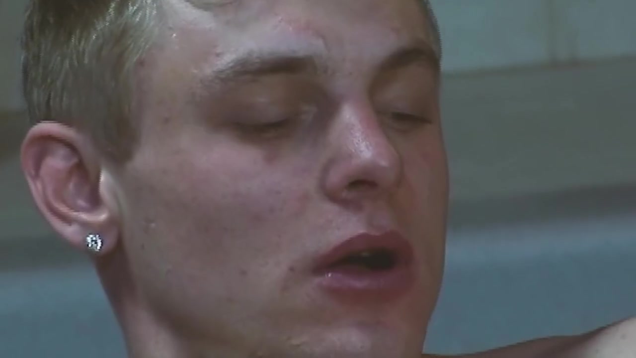 Jacuzzi Guys 2 Gay Colleagues Suck Each Others Cocks In The Jacuzzi Until They Cum
