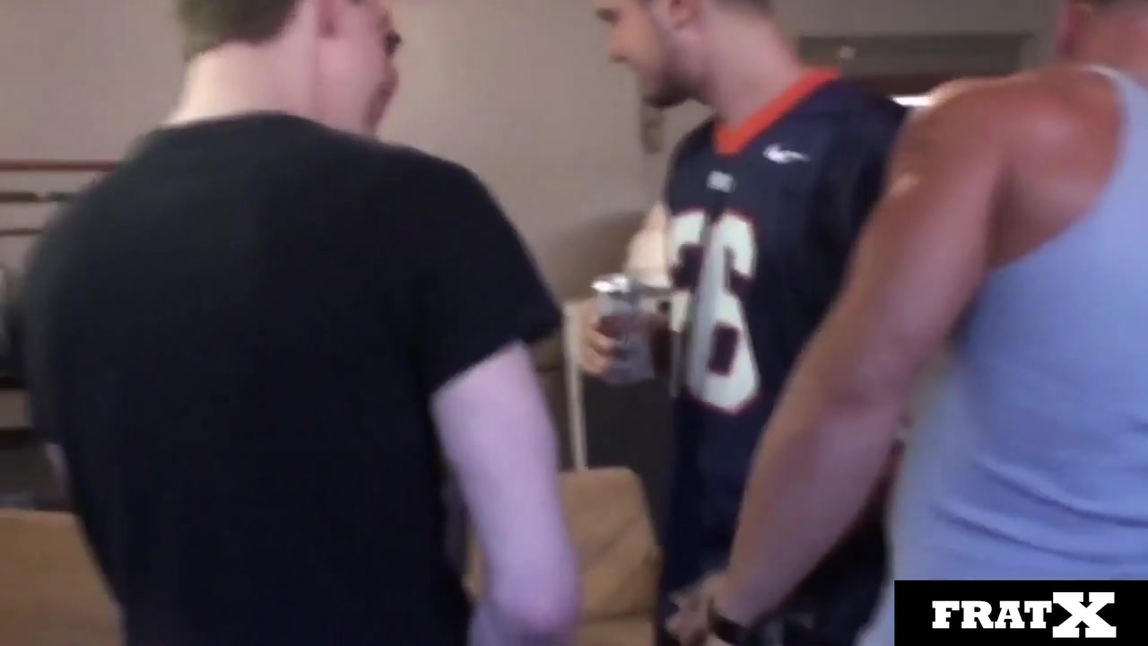 Big Dick Fucks Little Dick - Fratx