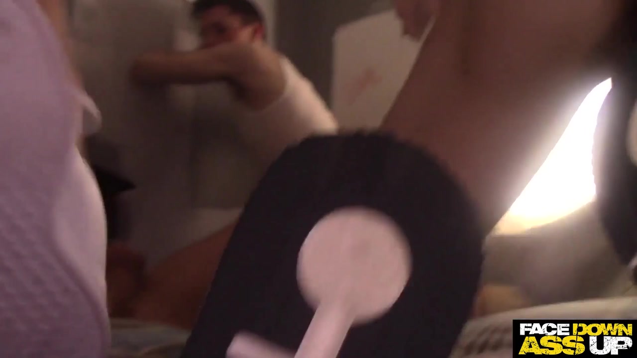 T4st3 Th3 B0tt0m - Facedownassup