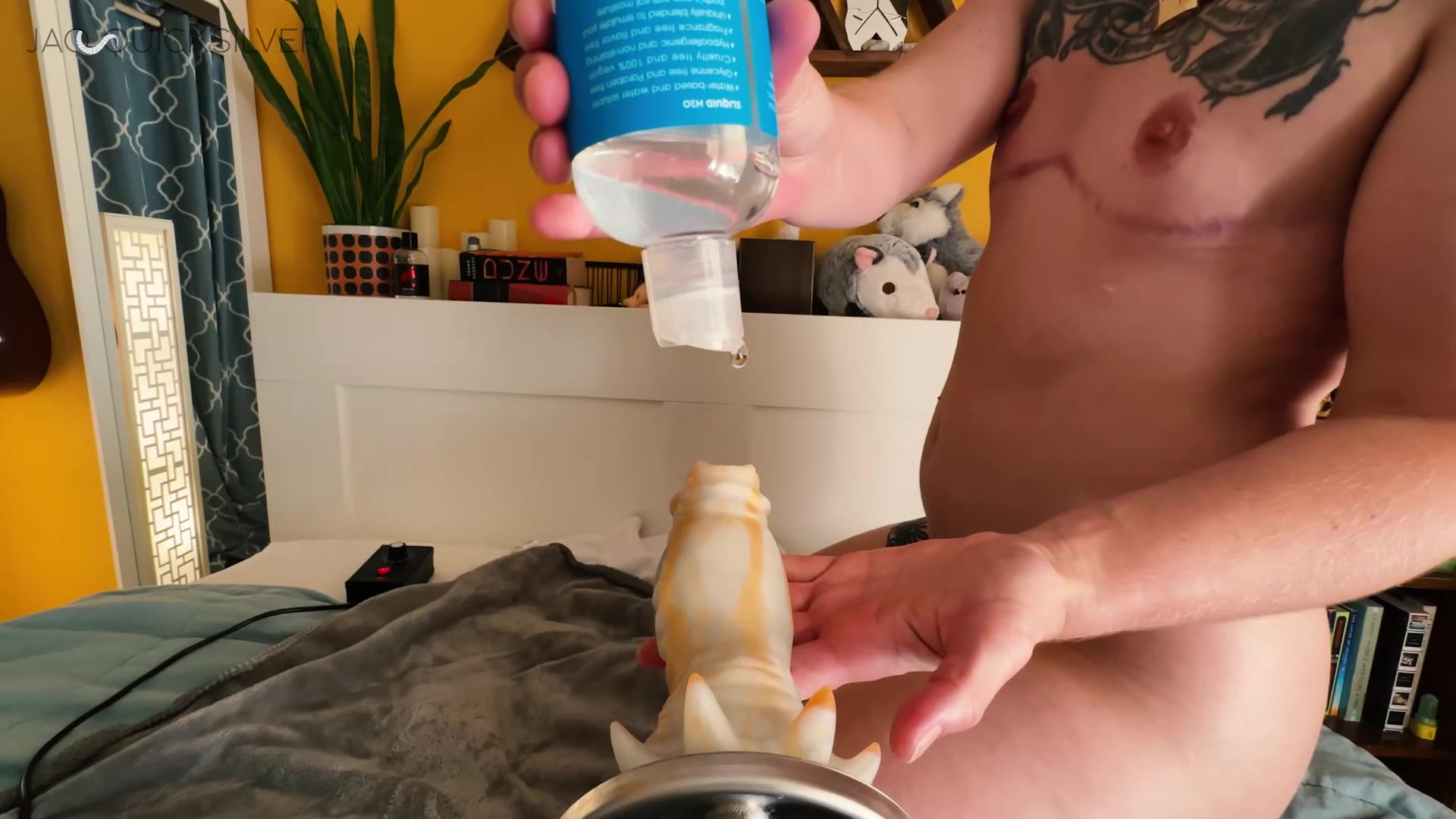 POV FtM Fuck Machine Anal Sex - Jaq Takes Three Monster Cocks in Muscle Ass