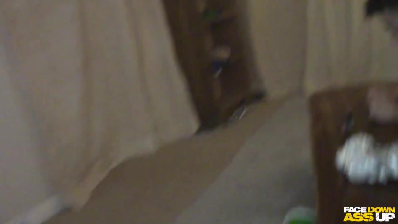 F33d1ng P4rty - Facedownassup