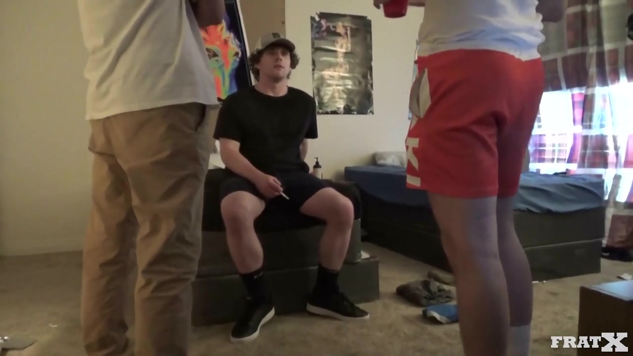 Broke Back Bitch - Fratx