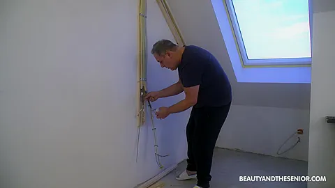 Old Handyman Fixes my Pussy