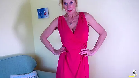 Molly's New Pink Dress
