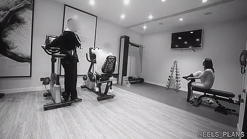 The Young Frenchwoman Fucked Hard By 2 Strangers She Met In The Gym!!!