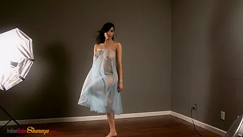 Hot 18 Year Old Indian Stripper Filming Herself Naked In Erotic Porn