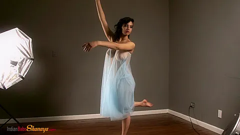 Hot 18 Year Old Indian Stripper Filming Herself Naked In Erotic Porn